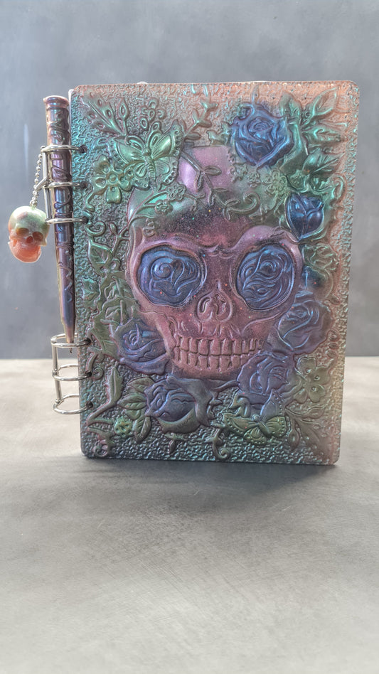 Carnet skull and roses